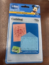 Provo Craft Cuttlebug Mickey Mouse célèbre les dossiers de gaufrage 37-1704