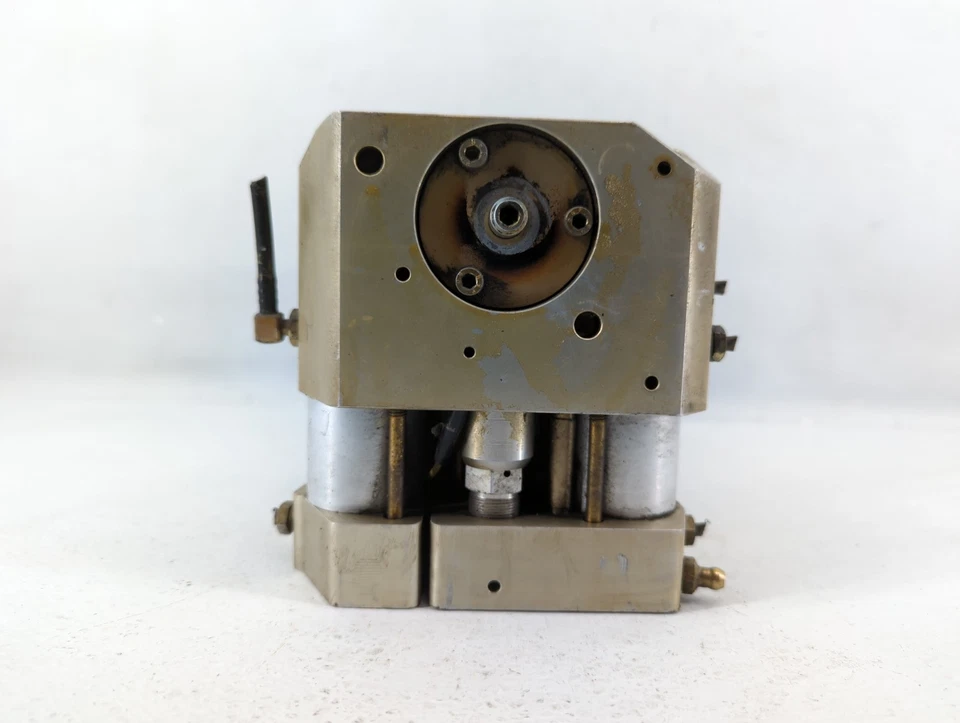 Mercedes-benz 420sel Abs Pump Control Module AH144 - Image 4 of 4