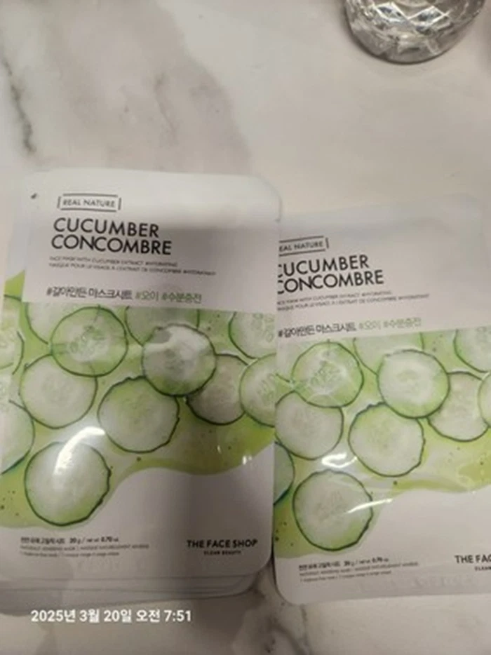 The Face Shop Real Cucumber Hydrating Mask – Freshly Blended Skin Revival - Image 3 of 4