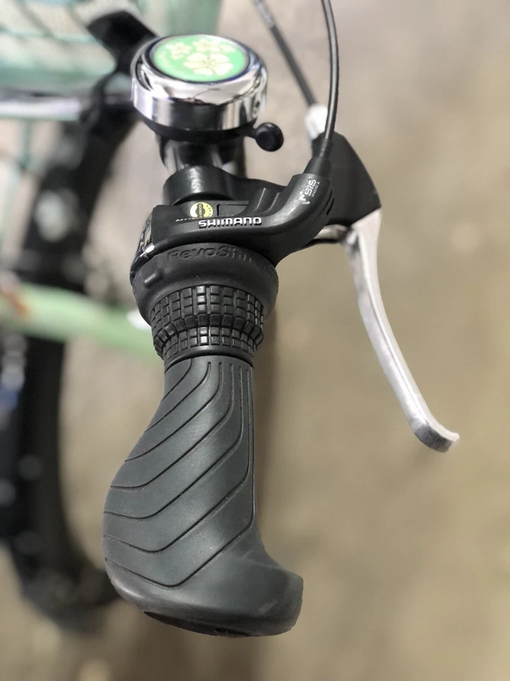 Electra Cruiser Lux 7D – 完好绿色 – 禧玛诺 7 速,篮子,升级 — 第 3/4 张图片