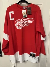 Detroit Red Wings Jersey Men’s Size XL Mitchell & Ness Gordie Howe “Mr. Hockey”