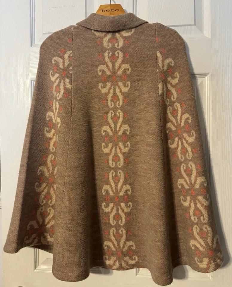 Anthropologie Cape M MADCHEN Poncho FLOWERING POMPONA Sweater Collar Wool - Image 4 of 4