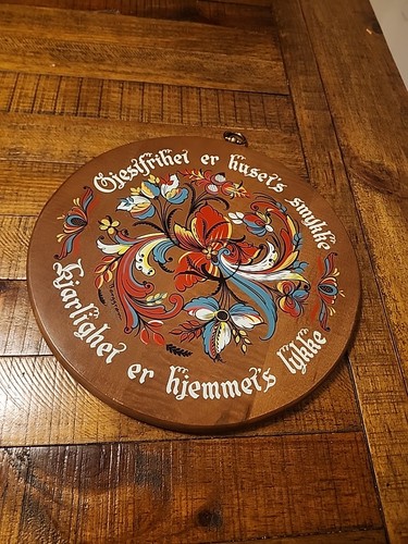 Vintage 1962 Berggren Rosemaling Wall Hanging Wooden Plate. FREE SHIPPING