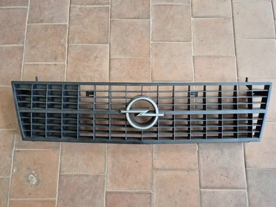 OPEL KADETT D OEM FRONT GRILL GRILLE 90052505 - Photo 1/4