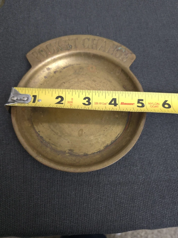 Paquete de latón vintage, candelabro ángel, bandeja de bolsillo, plato Sarna, acento de corazón Foto 3 de 4