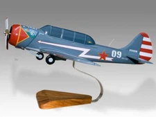 Yakovlev Yak 52 Crack a Yak Desk Wood Airplane New Model Small Scale 1/32