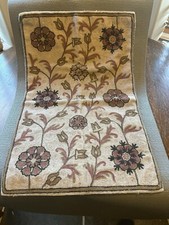 Hand Woven Floral Rug 20x30 Linen Backing