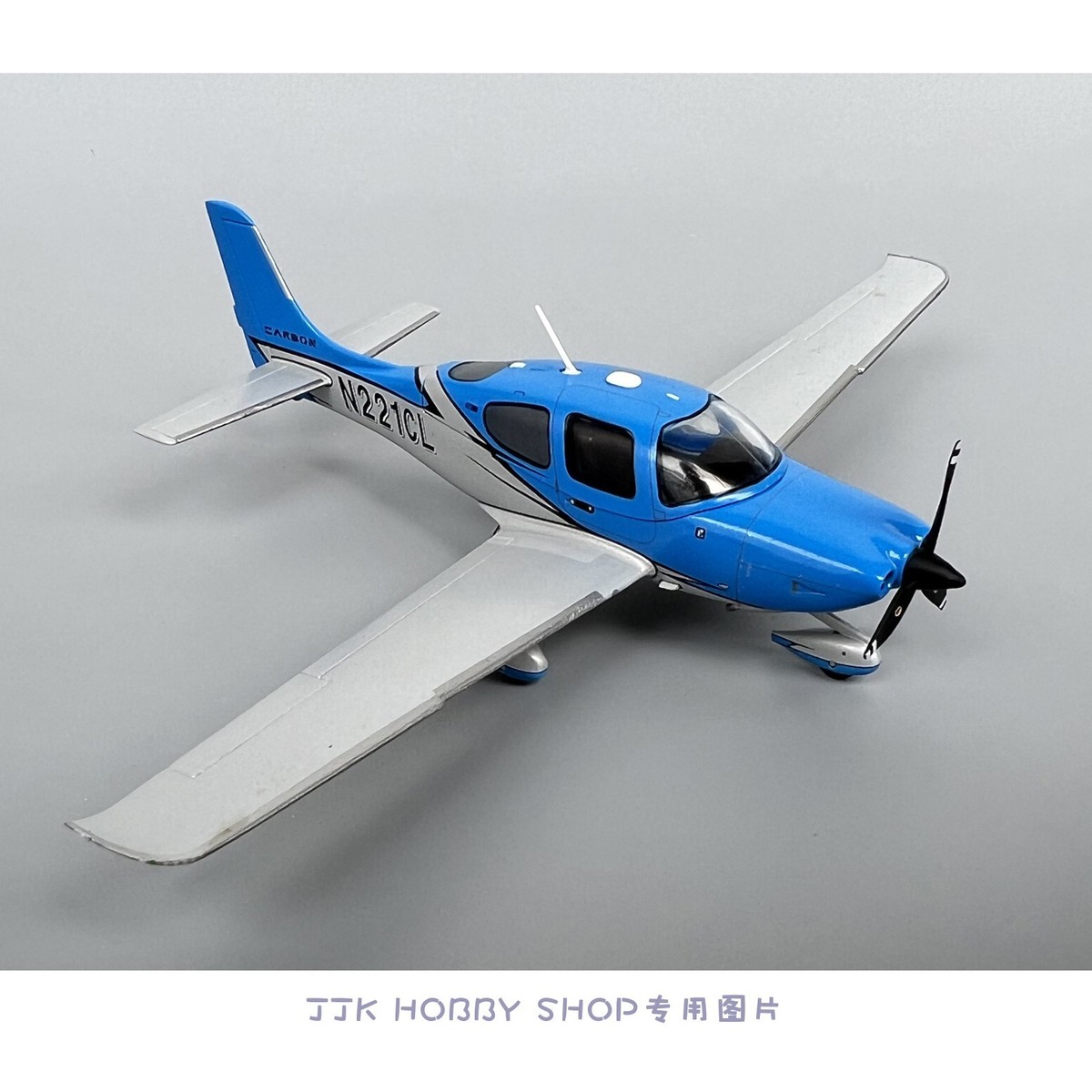 1:72 Geminijets Cirrus SR22T G6 GTS Carbon Passenger Airplane