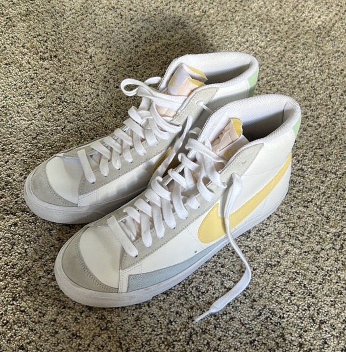 Size 8 men display picture 1