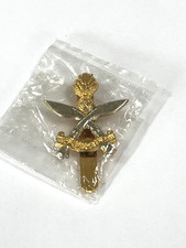 The Queens Gurkha Engineers Beret Cap Badge New in sealed bag
