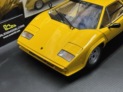 LAMBORGHINI COUNTACH LP 5000 S QV YELLOW - 1/12 SCALE DIECAST - BY