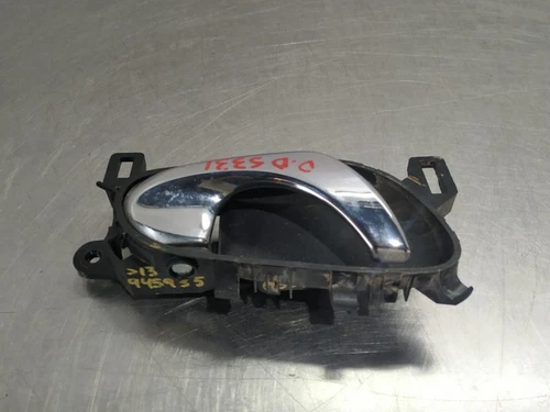 806704EA Maneta Interior Delantera Derecha para NISSAN QASHQAI (J11E) 20 945935 - Imagen 2 de 10