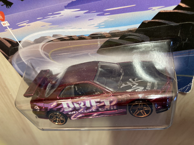 Hot wheels Nissan Skyline GT-R (R34) rare Road Trippin Mt. Fuji
