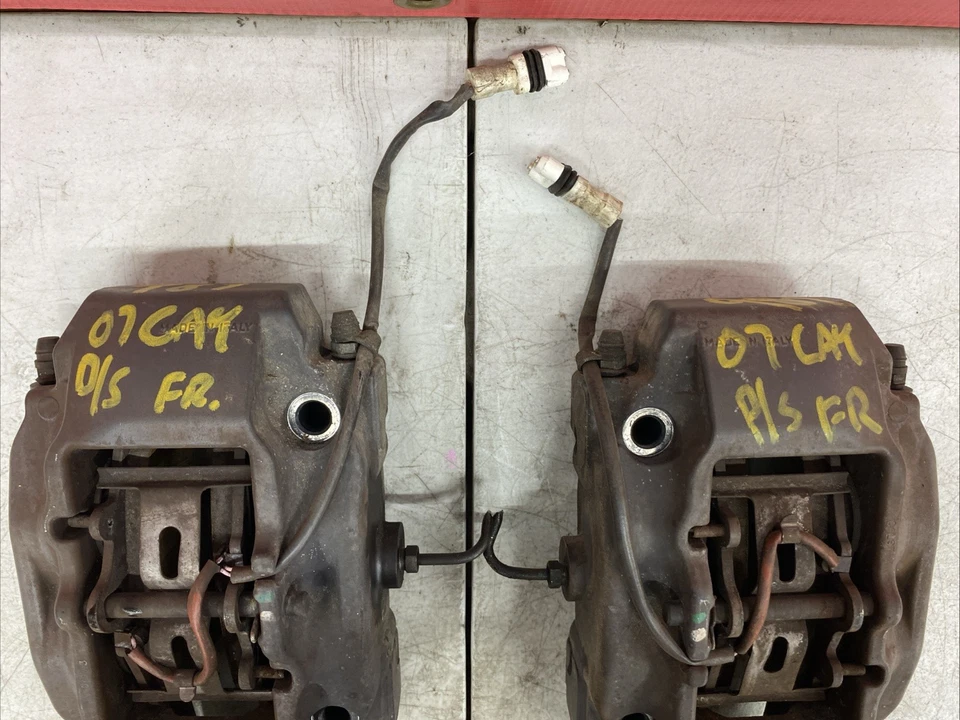 Juego de pinzas de freno delanteras y traseras Brembo 2007 Porsche Cayman 987 986351421 Foto 3 de 4
