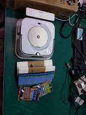 iRobot Braava Jet M6 (6110) Ultimate Robot Mop – Wi-Fi Connected (For Parts)