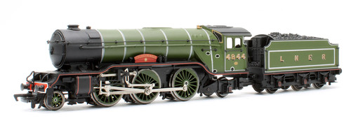 BACHMANN 'OO' 31-558 LNER DONCASTER GRÜN V2 4844 'COLDSTREAMER' DAMPFLOK | Condition: Used