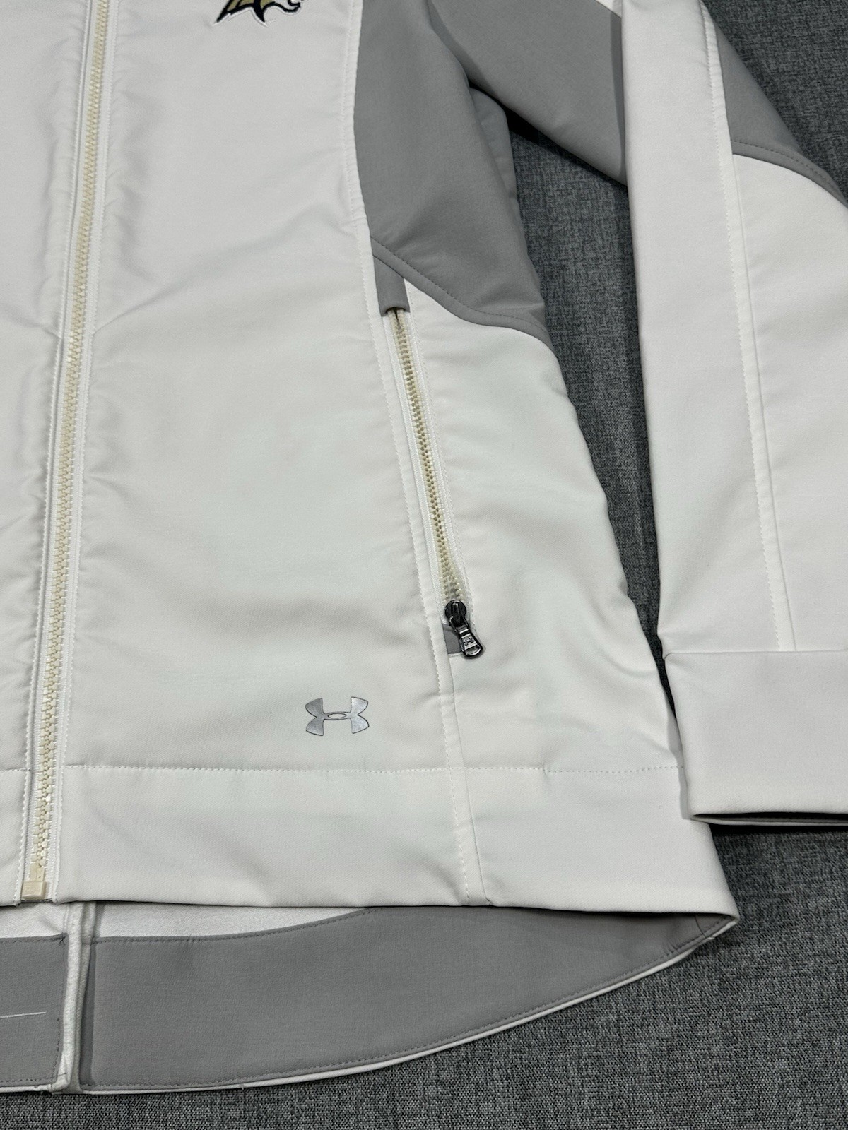 Under Armour Softshell Jacket Women’s Medium Whit… - image 7