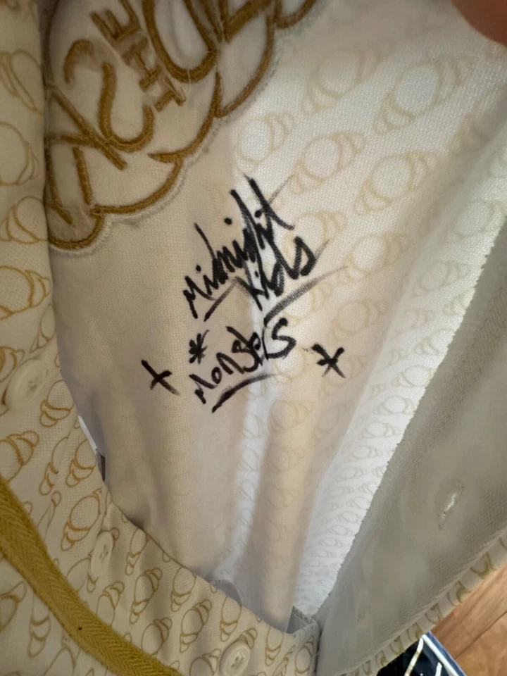 Camiseta de béisbol Said The Sky blanca y dorada talla pequeña EDM FIRMADA LEER DESCRIPCIÓN Foto 2 de 3