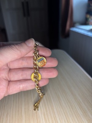 Vintage Goldfarbene Panzerkette Bettelarmband Paris Wahrzeichen