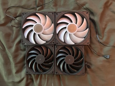 4 Lian Li Fans (2x 140 2x 120)