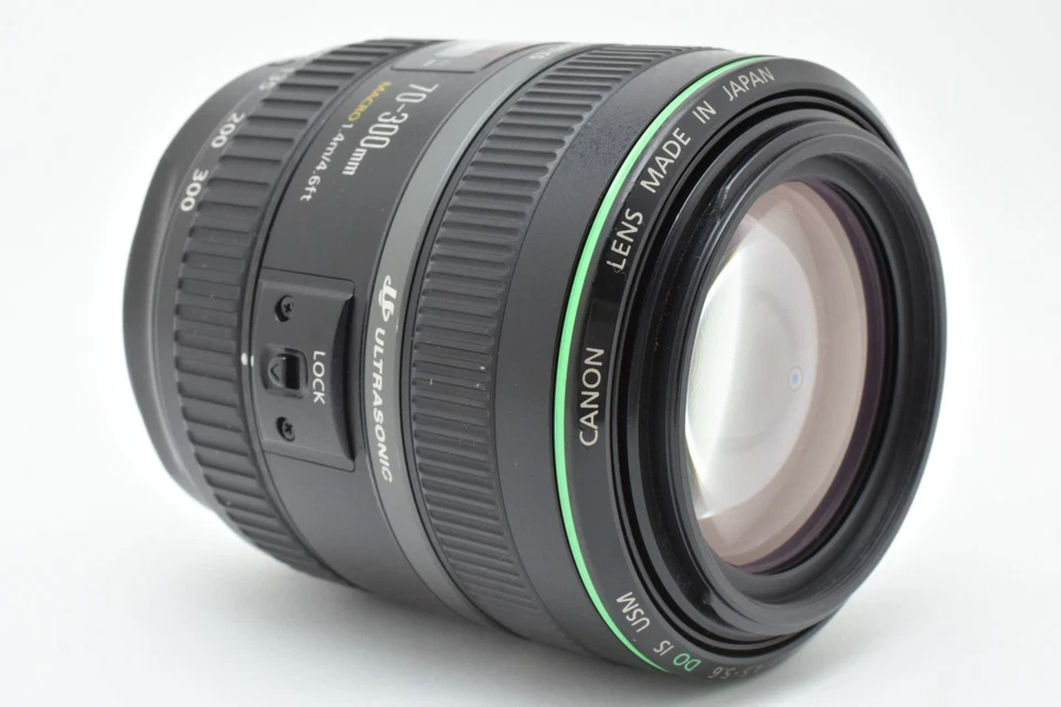 [Near Mint] Canon EF 70-300mm f/4.5-5.6 DO IS USM Telephoto Zoom Lens - Image 3 of 4