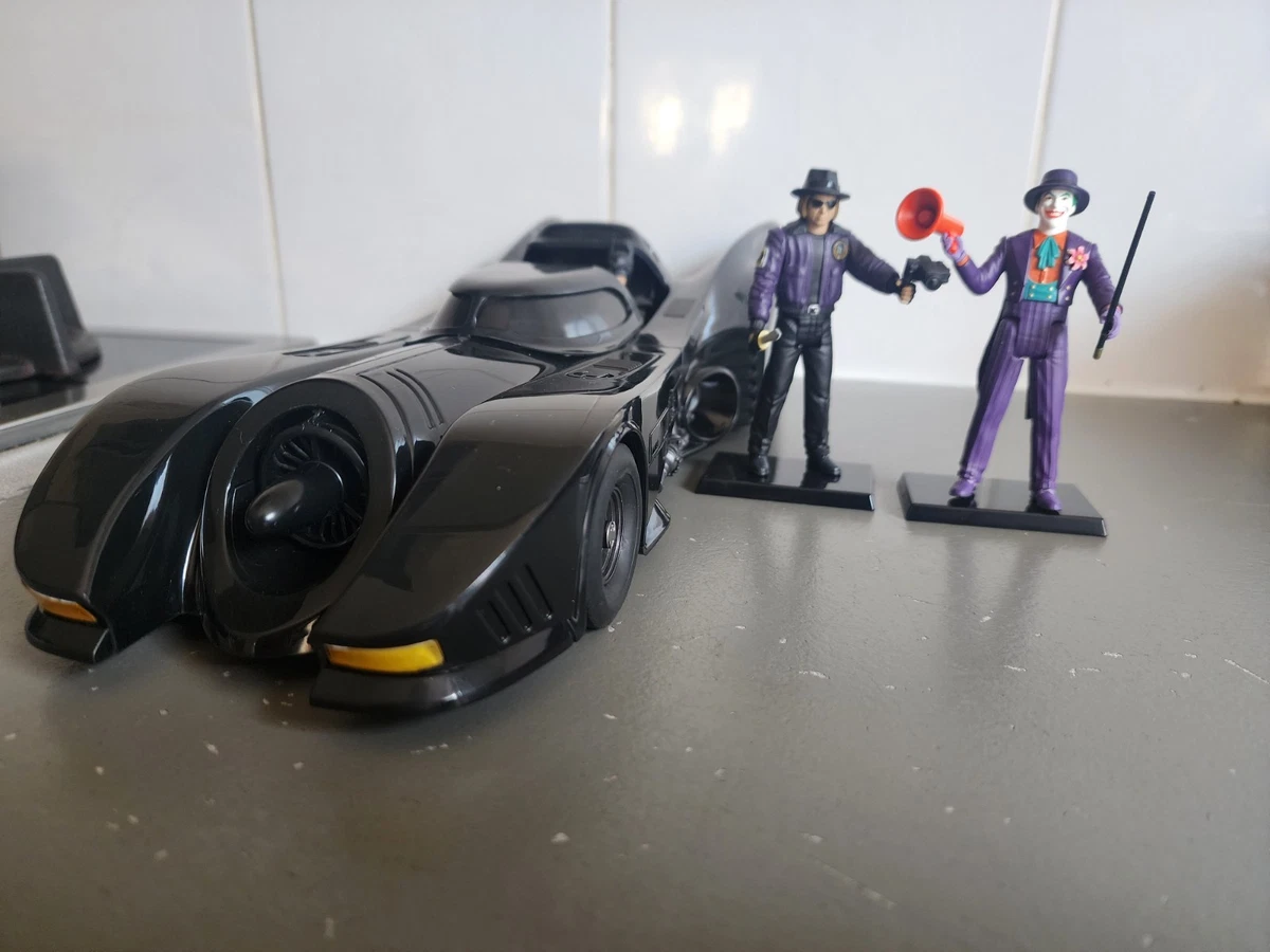 MEZCO BATMAN 1989 JOKER , BOB , BATMAN 3.75 ACTION FIGURES AND BATMOBILE