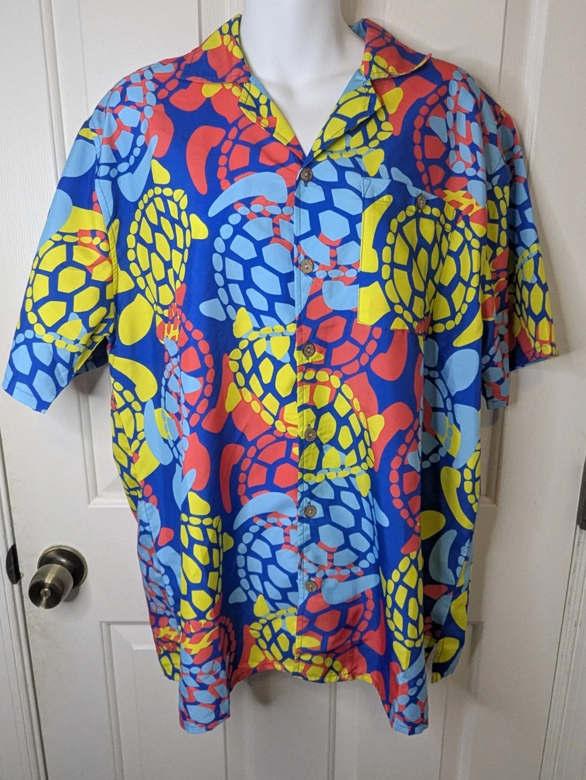AK Threads Sea Turtle Hawaiian Shirt Mens Medium M Blue Tropical Camp Aloha