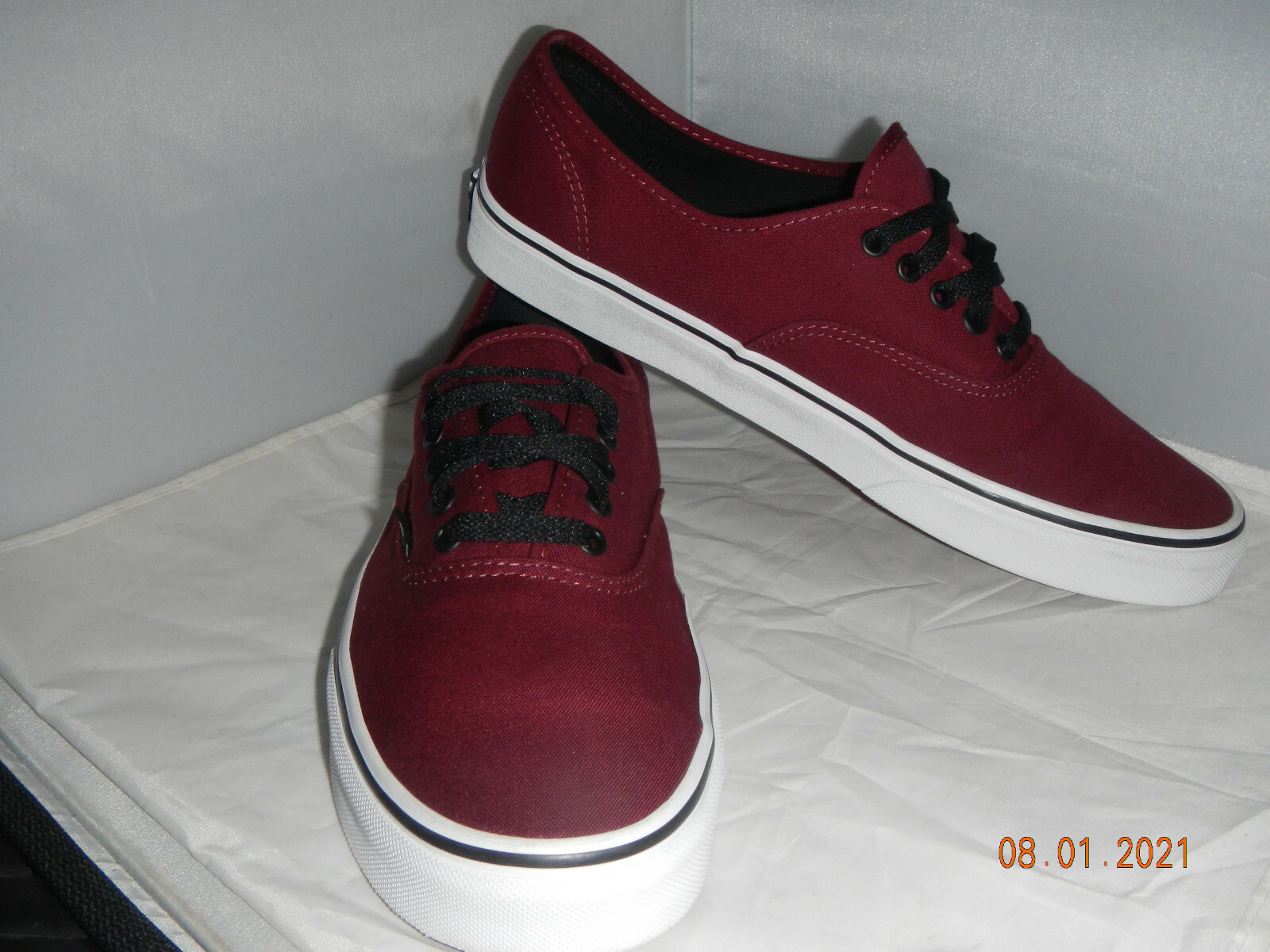 vans authentic classic red