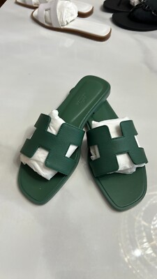 Multiple Sizes New Auth Hermes Oran Sandals vert green epsom 37 38 39 40 41 