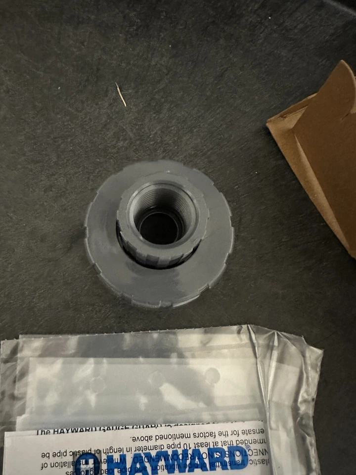 *NEW* Hayward GG225X50  1/4" x 1/2 PVC GG W/Out Gauge - Image 4 of 4