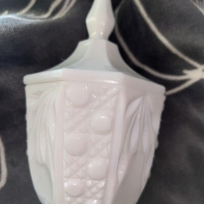 Milk Glass Urn or Candy Dish with Lid 8 Sides Fruit & Button & Diamond