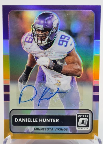 2025 Donruss Optic Danielle Hunter Base (RAW)
