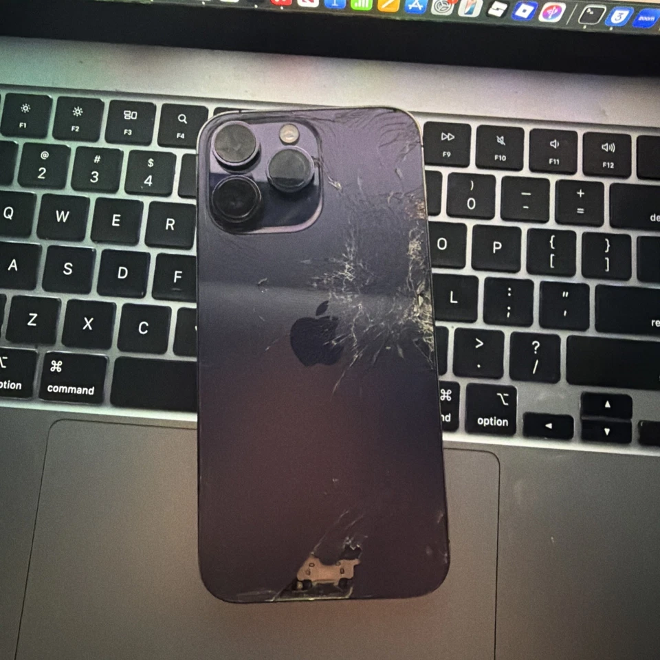 Apple iPhone 14 Pro Max 256 GB PÚRPURA PROFUNDO (Desbloqueado) *Roto*  Foto 2 de 4