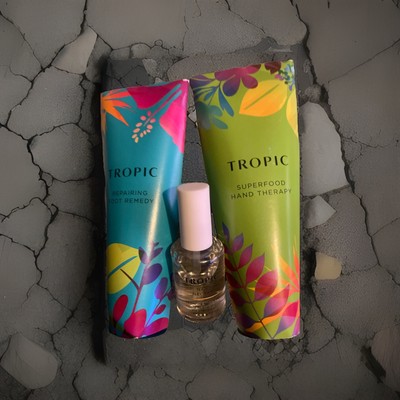 Repairing Foot Remedy Superfood Handtherapie und eine Flasche Nagelnektar 30ml