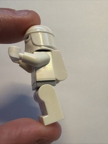 Lego Star Wars Minifigure - Snowtrooper (From Set 4483)