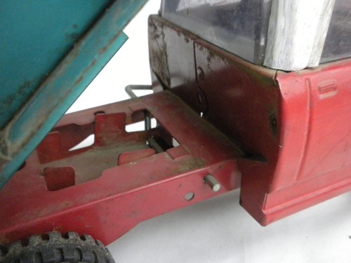 Dumper acciaio pressato rosso e blu Tonka 1961 vintage 13,5" - Foto 10 di 11