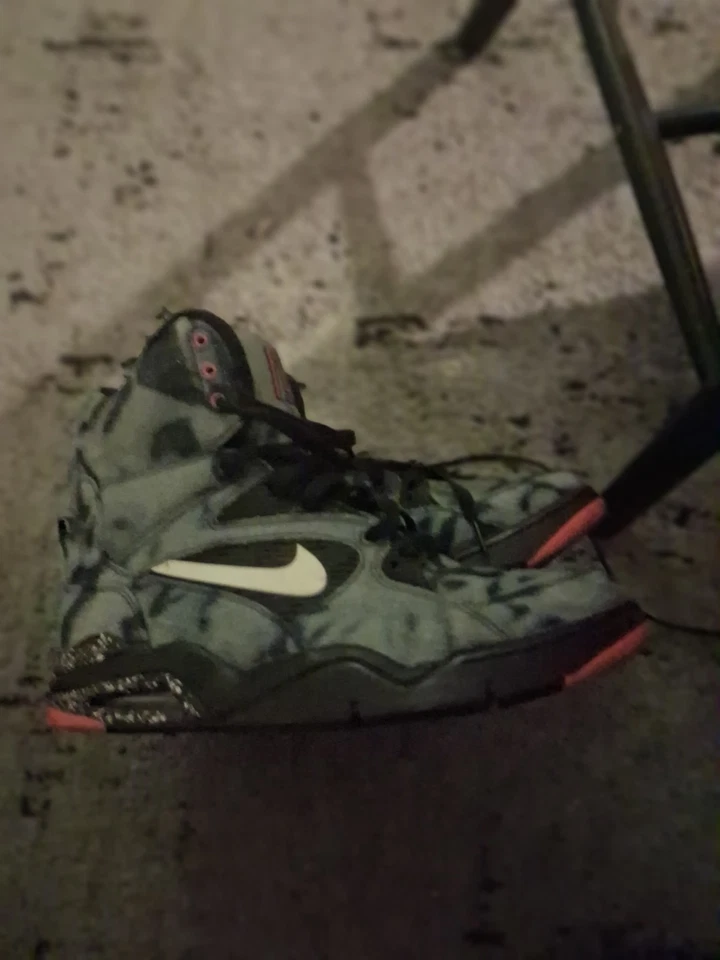 Nike Air Command Force Blue Bleached Denim Ultramarine 684715-002 Men's Size 10 - Image 2 of 4