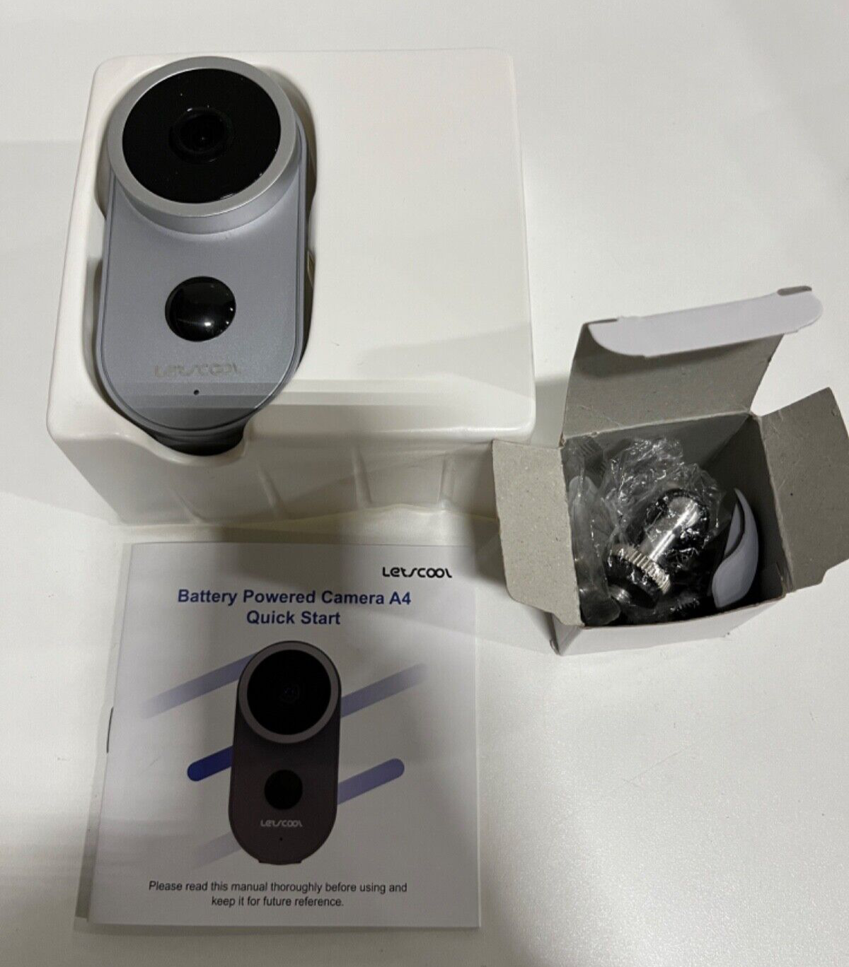 Wireless Home Security Camera 1080P Video Rechargeable Battery 2-way audio White