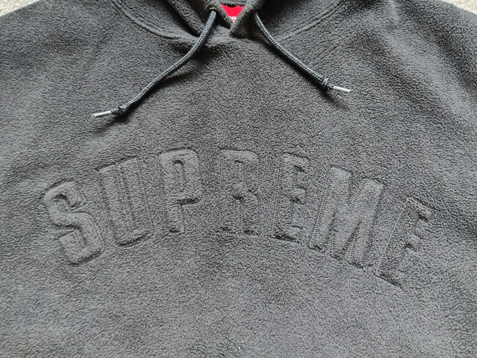 Felpa con cappuccio Supreme Polartec ricamata Spellout Fleece XL nera rara inverno outdoor