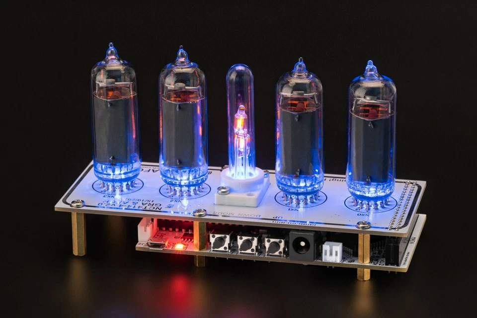 Reloj Nixie Tubes IN-14 con Columna y Enchufes 12/24H 4 Tubos PARCAS BLANCAS Foto 3 de 4