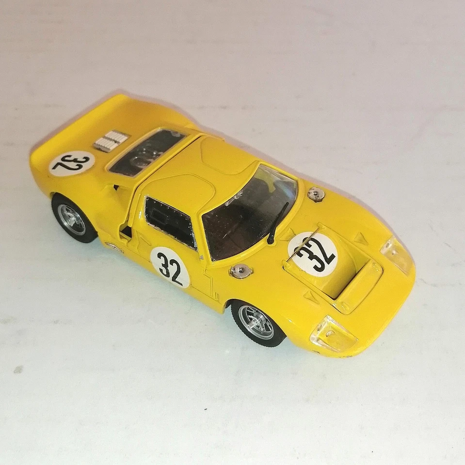 FORD GT40 #32 BANG SCALA 1/43 NO BOX - Immagine 2 di 4