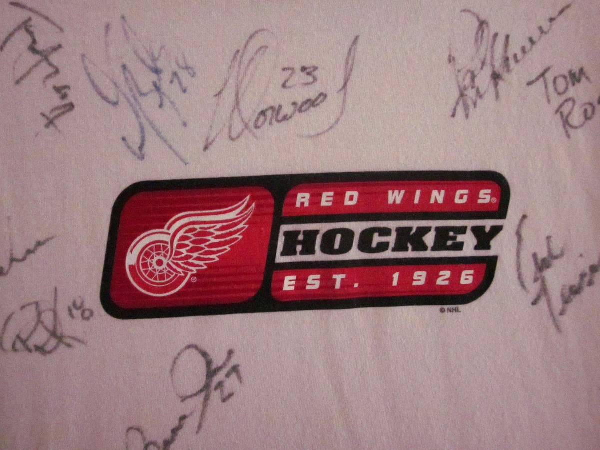 ADIRONDACK RED WINGS hockey autographs T shirt med tee Lee Norwood