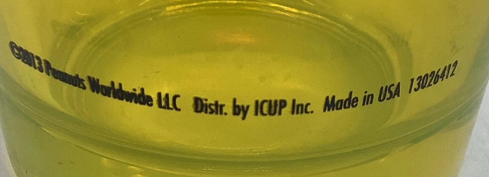 Tazas de vidrio raras de cacahuetes Snoopy Charlie Brown Zig Zag amarillo 16 OZ Icup 2013 Foto 2 de 4