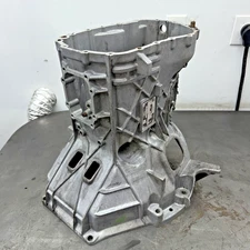 87-97 ZF5 FORD S5-42 MAIN CASE (DAMAGED NEEDS REPAIR) FOR PARTS