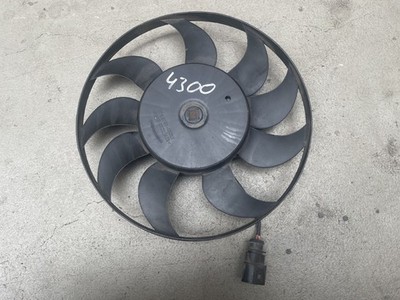 VW Touran Bj 2009 Elektrolüfter seitlich Rechts guter Zustand