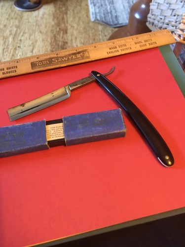 Cattaraugus Cutlery Co.  Feb 18,1902. Little Valley NY. Vintage Straight Razor