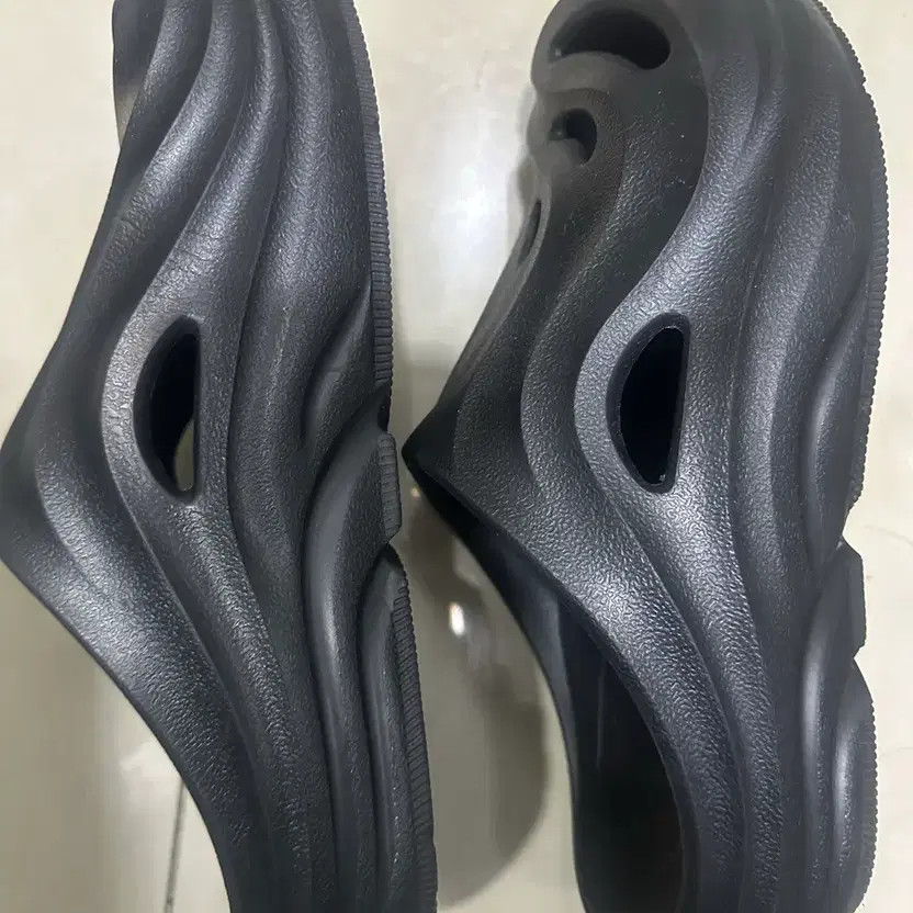 The North Face Fjor Mule 270 - Pre-Owned thumbnail 3