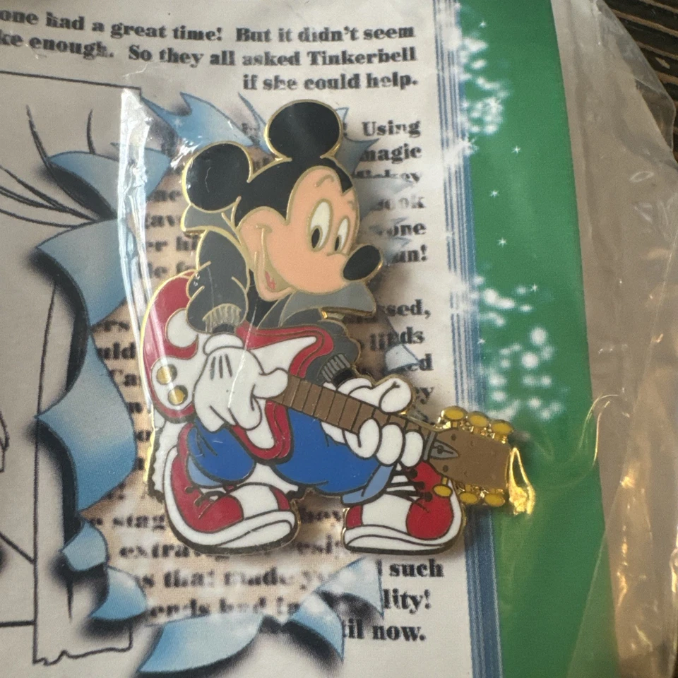 Disney DLR Cast Exclusive Flashback Performance Mickey & Tinker Bell LE Pin - Image 3 of 3