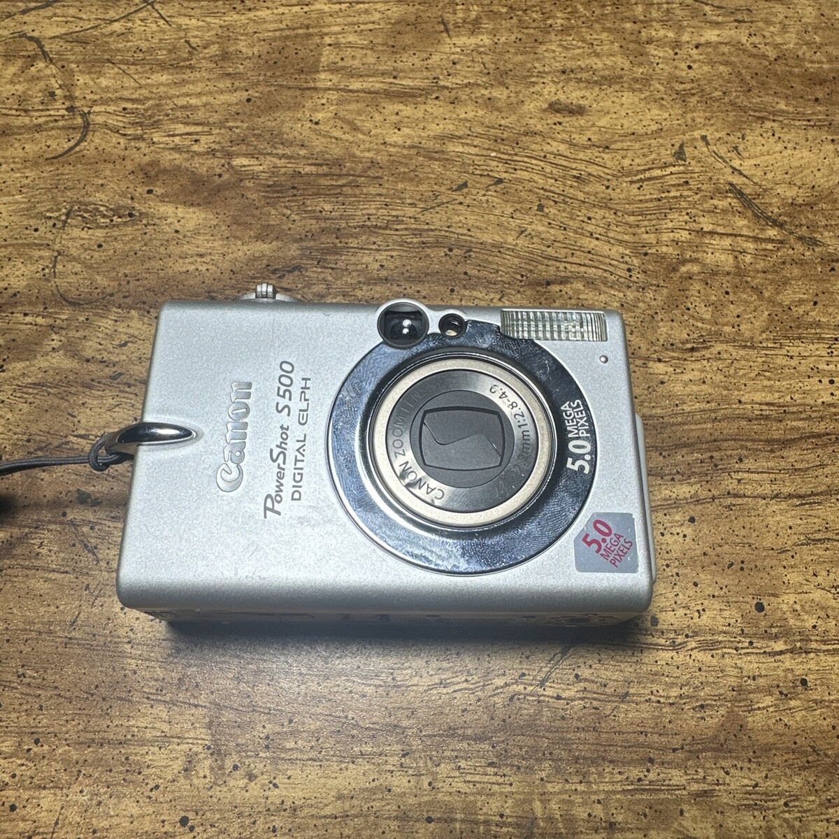 Canon PowerShot Digital ELPH S500 / Digital IXUS 500 5.0MP Canon PowerShot Digital ELPH S500 / Digital IXUS 500 5.0MP