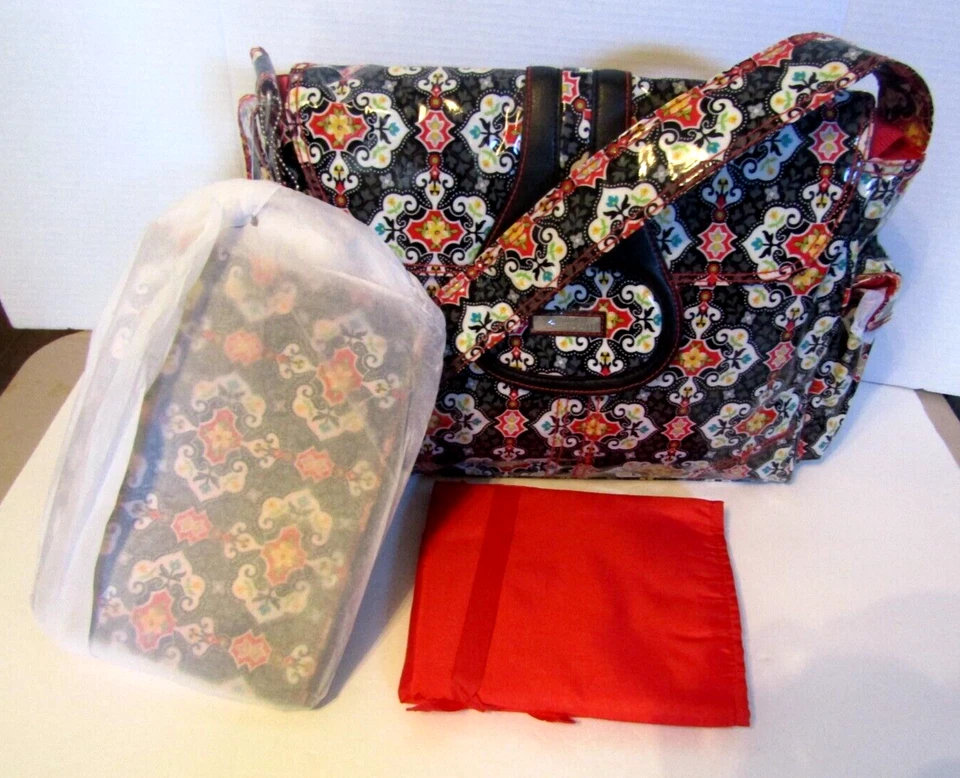 Bolsa de pañales Kalencom New Orleans nueva con etiquetas con accesorios grande fin de semana Foto 3 de 4